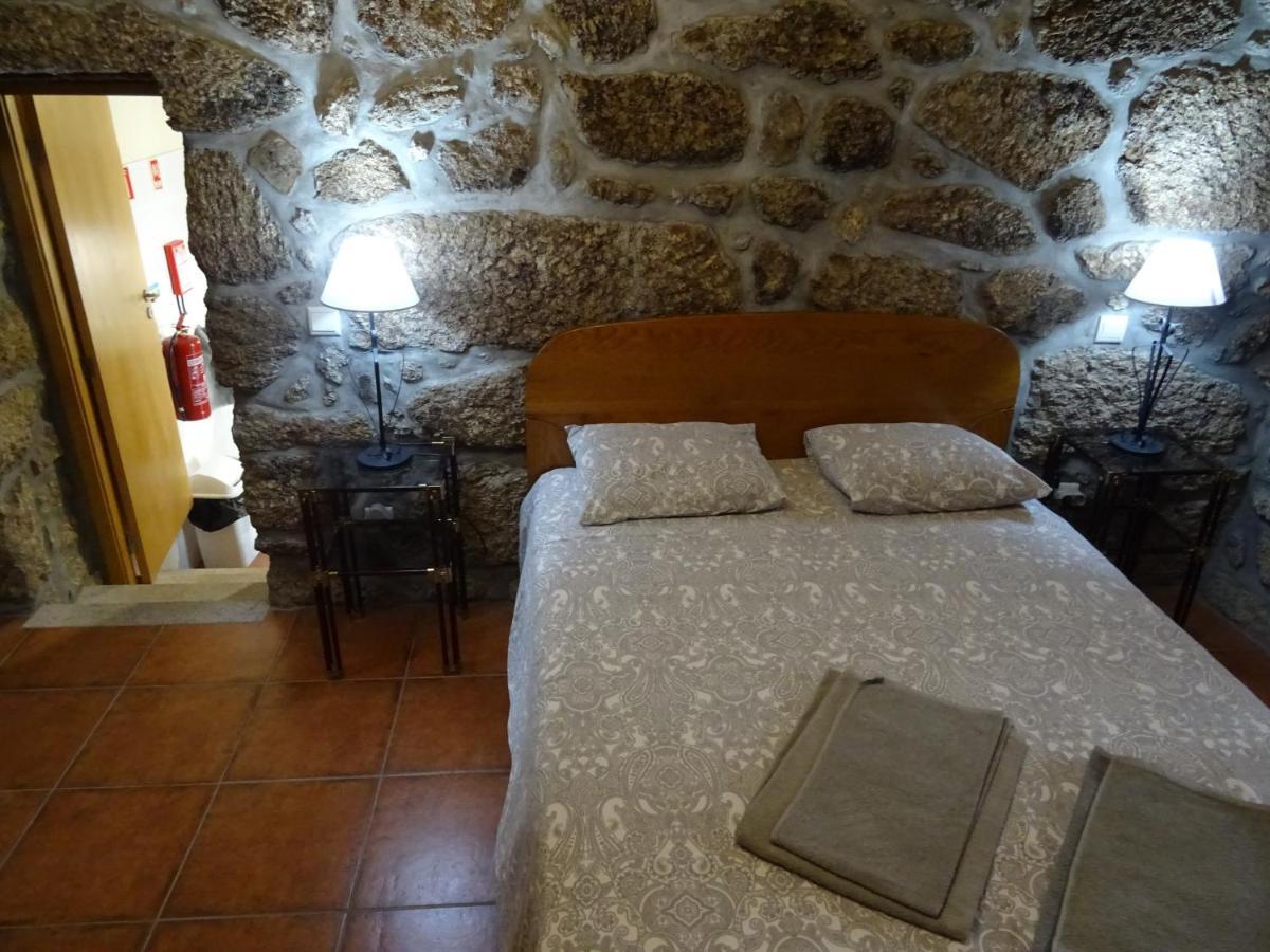 Refugio Rural No Geres - Casa Araujo De Sousa تيراس دي بورو المظهر الخارجي الصورة
