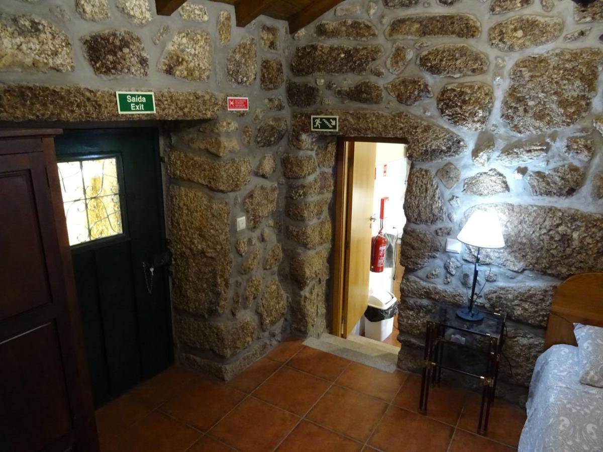 Refugio Rural No Geres - Casa Araujo De Sousa تيراس دي بورو المظهر الخارجي الصورة