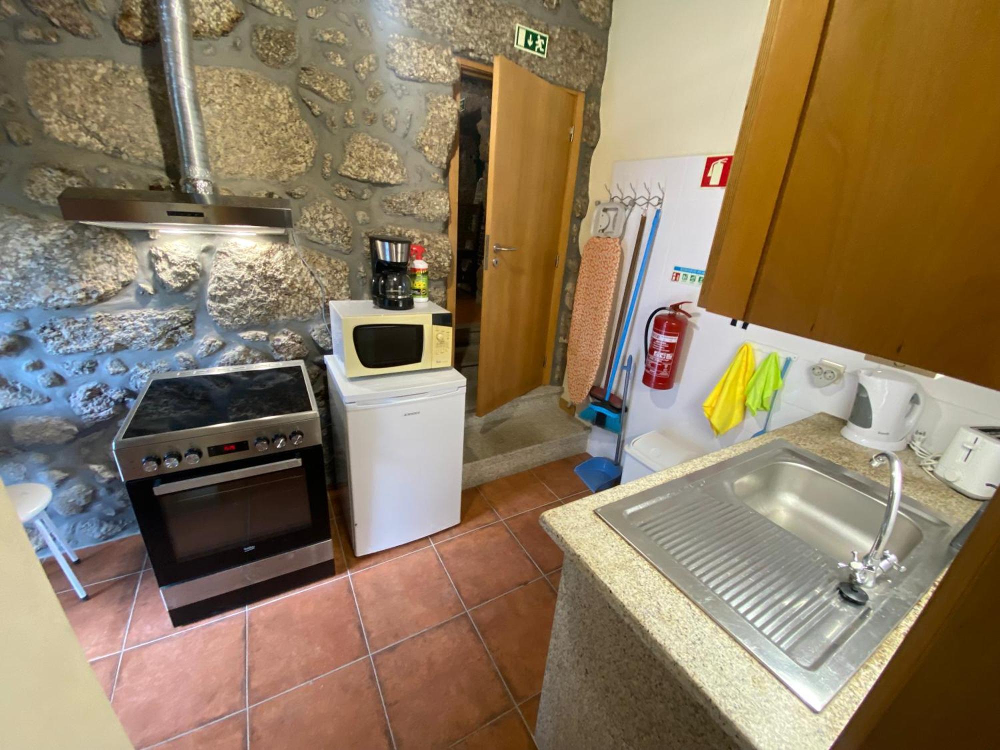 Refugio Rural No Geres - Casa Araujo De Sousa تيراس دي بورو المظهر الخارجي الصورة